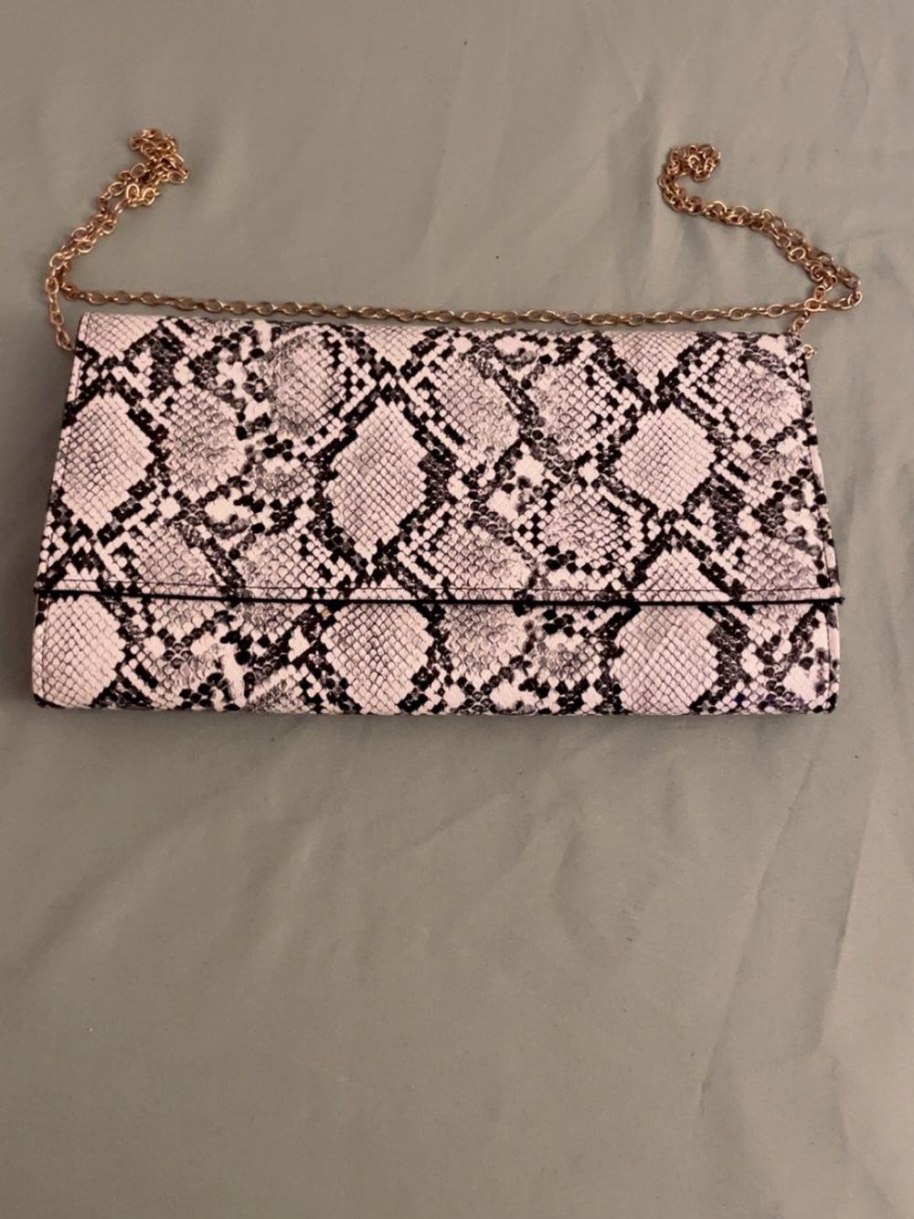 Snake-Print Chain Strap Clutch - Black & White